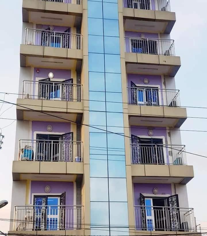 Palace Des Rois Douala Ngoại thất bức ảnh