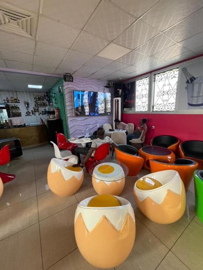 Palace Des Rois Douala Ngoại thất bức ảnh