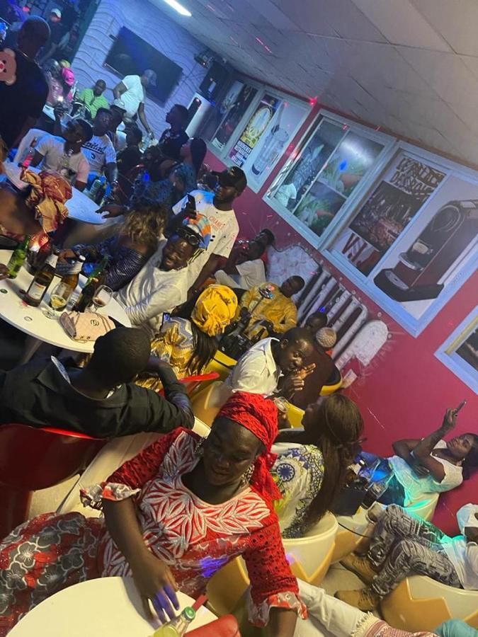 Palace Des Rois Douala Ngoại thất bức ảnh