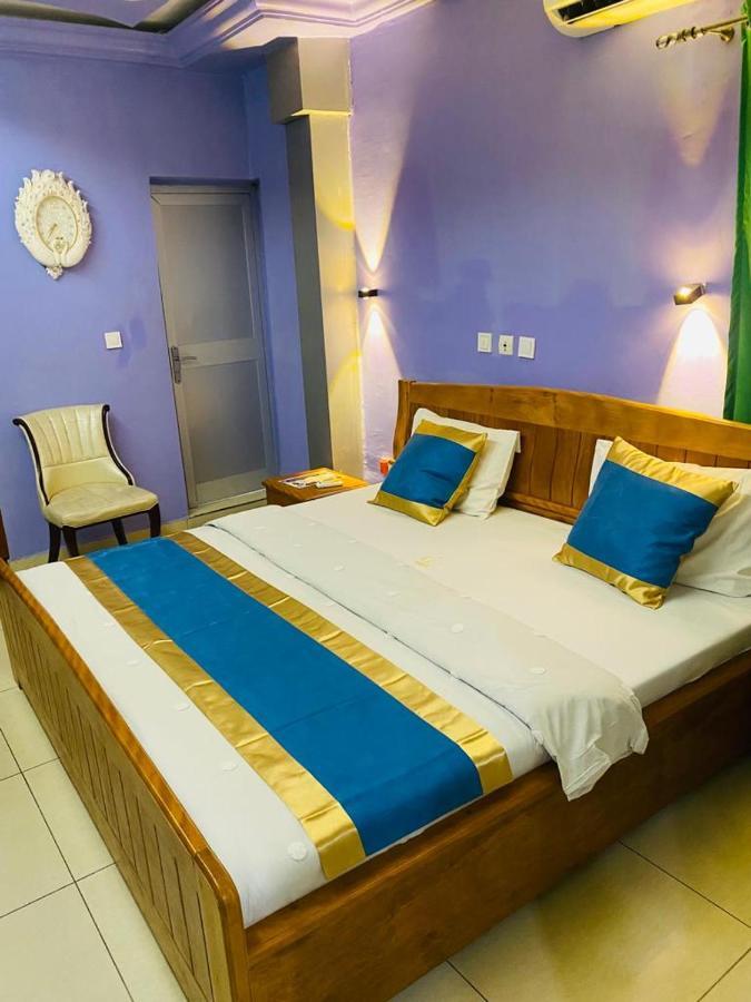 Palace Des Rois Douala Ngoại thất bức ảnh