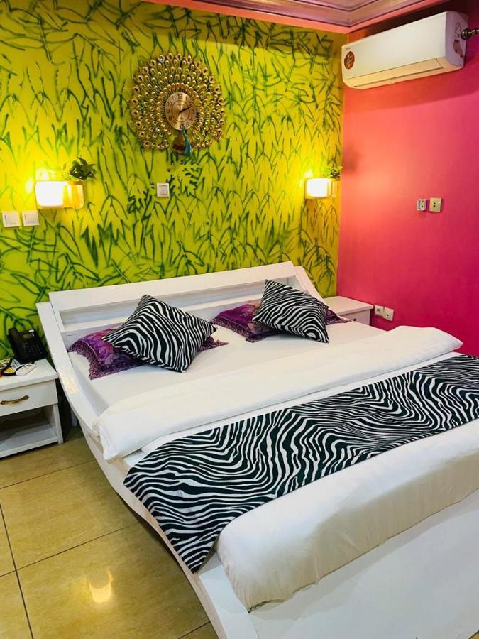Palace Des Rois Douala Ngoại thất bức ảnh