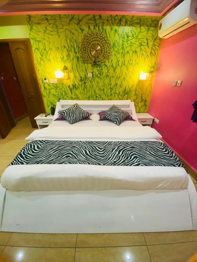 Palace Des Rois Douala Ngoại thất bức ảnh